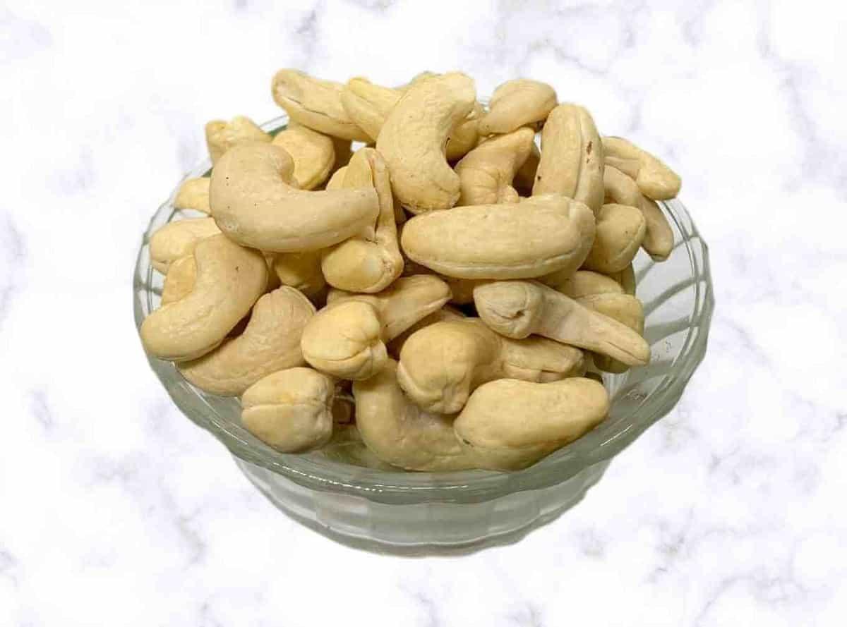 Bold cashews